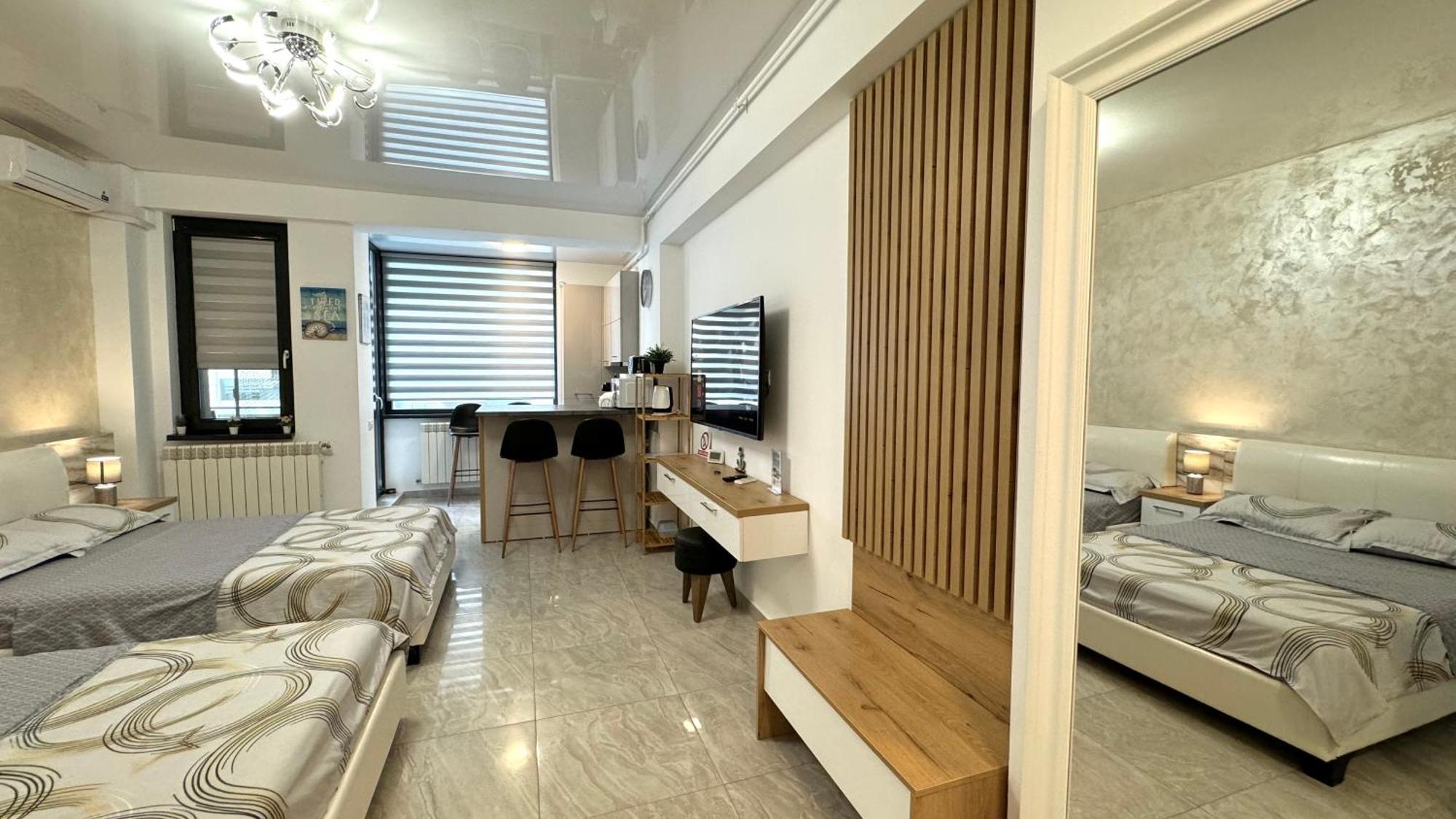 Seaview Deluxe Double Studio - Beachfront Resort Năvodari المظهر الخارجي الصورة